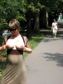 Italian bbw gives a quick